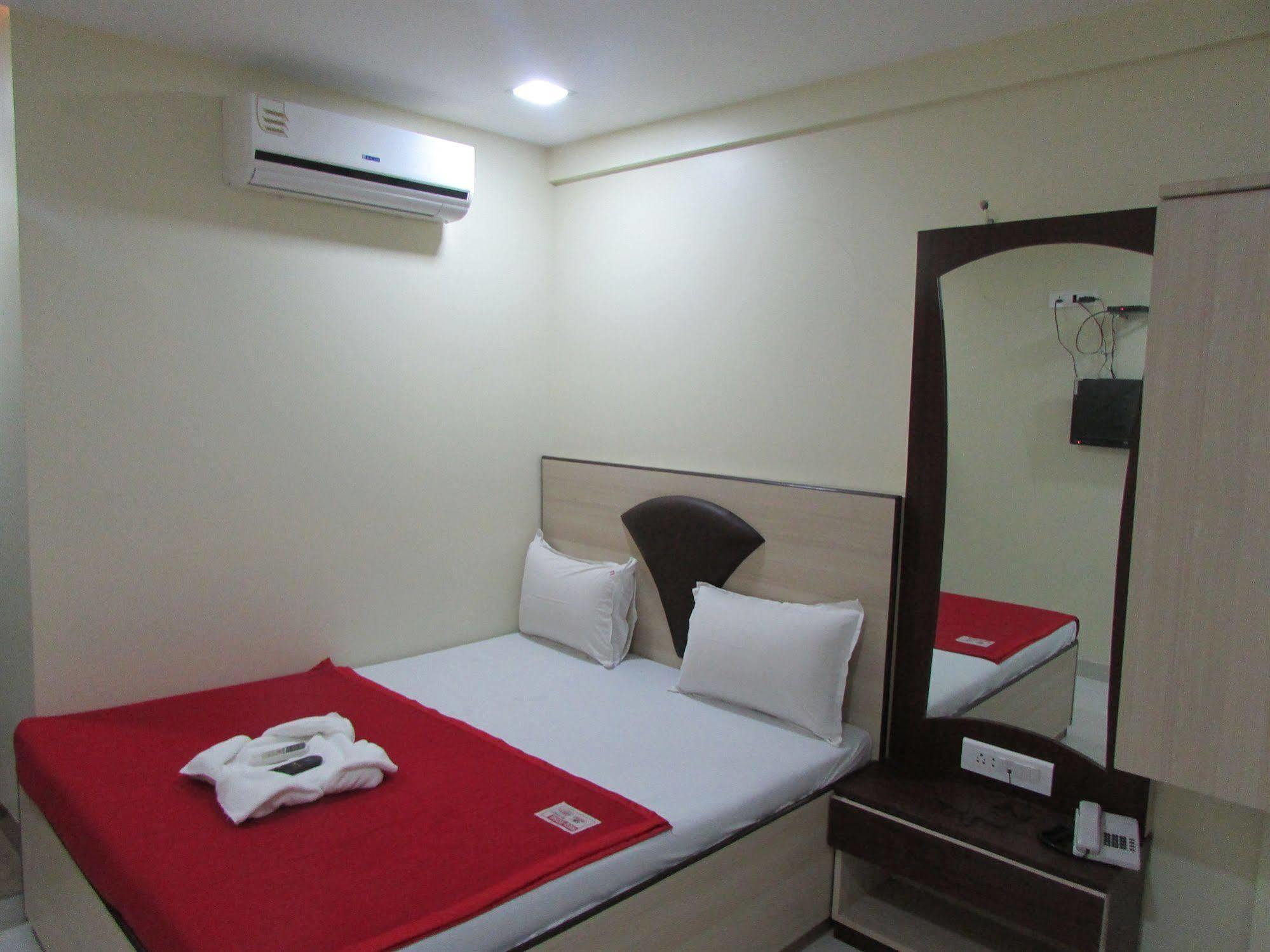 Royal Annex Hotel Mumbai Exterior photo